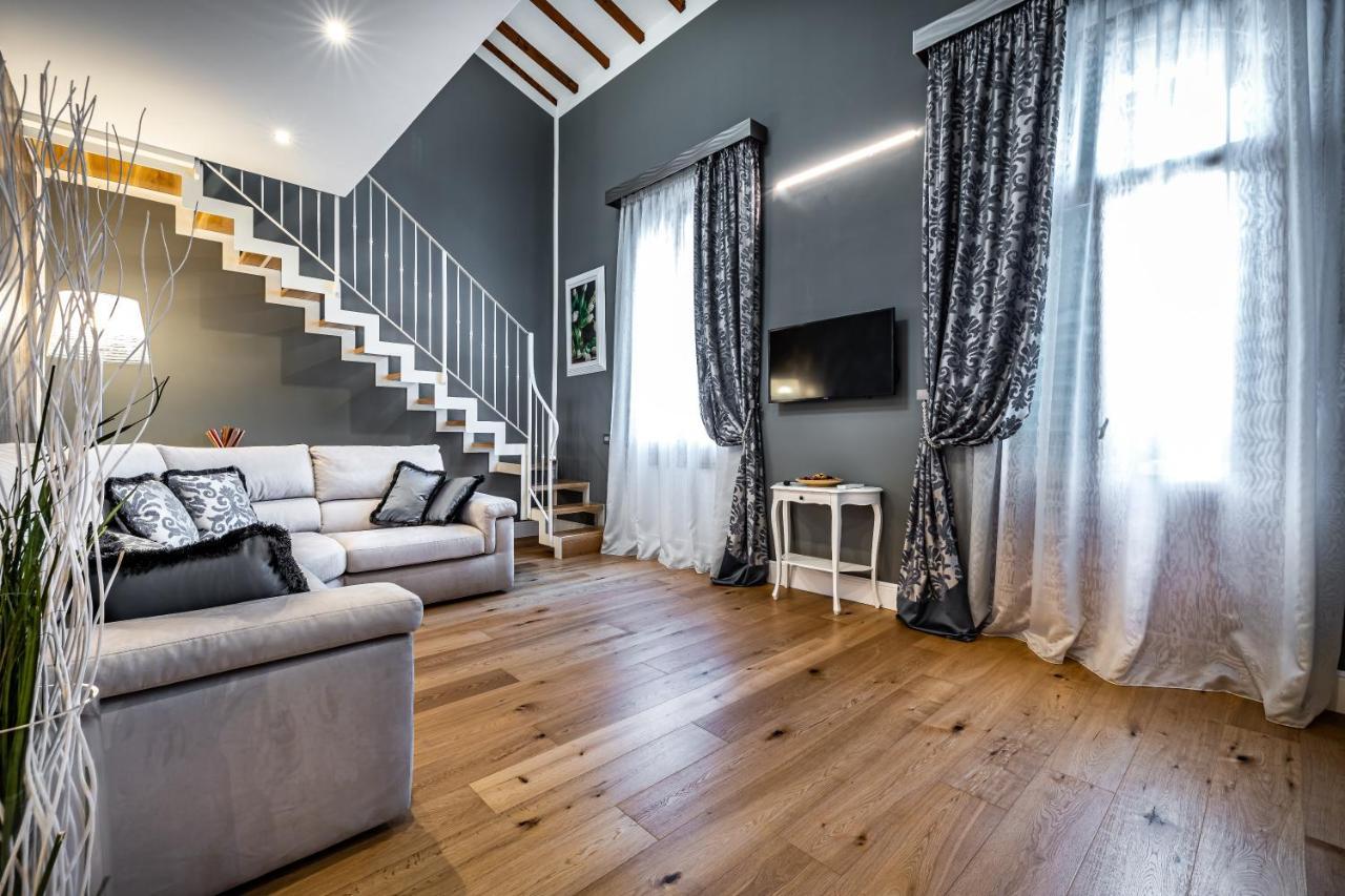 Yid Capo Di Mondo Luxury Apartment In Florence Luaran gambar